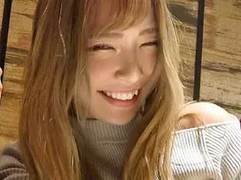 【着衣巨乳&times;素人】お漏らしプレーやベロチューセックスしてFカップ巨乳ボディの激エロ美人ギャルがエロ乱れ！