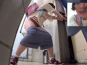 トイレの扉に細工を施し、盗撮カメラを仕掛け少女が放尿を開始したら扉をこじ開けおしっこ漏らし中の少女を中出しレイプ…