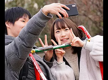 架乃ゆら 色白華奢な彼女が巨漢先輩の馬乗りプレスで寝取られ快楽堕ち…