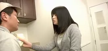【同居人は晴れ時々&hellip;&hellip;ムラムラ発情♡】自宅で可愛らしいギャップ萌え黒髪ヘアー童顔お姉さんにオチンポおねだり発情フェラチオ