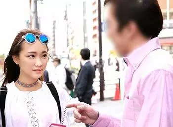 美女揃いと評判の台湾人を日本でガチナンパ！ちっちゃいお口で日本人のチンポを必死に咥える姿に大興奮！