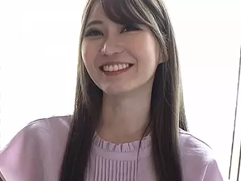 【素人】美人な女子大生がデカチンをシコシコして気持ちよくしちゃう！？恥ずかしそうにすりJDが可愛すぎるｗｗ