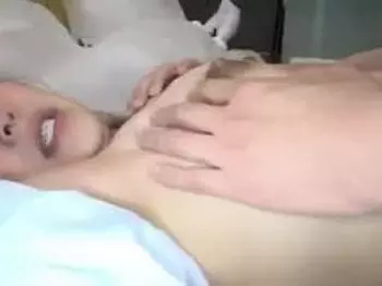 (野外+露出)ゴミ出しに来た人妻のおっぱいに我慢できなくてその場で押し倒して襲った！こんなかわいい子が&hellip;