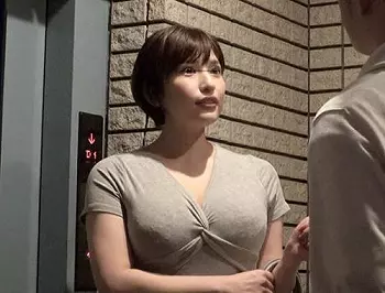憧れのＡＶ女優と中出しＳＥＸできる風俗店！ＡＶミラクル発生、マンションで推しの女優が風俗を営業していた！