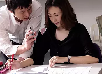 【巨乳パイパン】不登校生に狙われた美乳教員が抜き絞る！訪問先で咥え挟んでザーメン注入