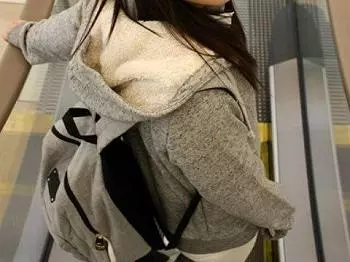 《幼ギャル円光・個人流出》「ホラホラ、早くしないとどっかイッちゃうよ❤」154cmのロリ美少女とのヤバすぎる￥光・中出し