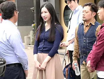 朝日りお｜人妻OL&times;輪姦温泉旅行&times;肉便器堕ち｜新人女社員を研修旅行先の旅館でセクハラしまくって、男性社員たちで種付け強姦