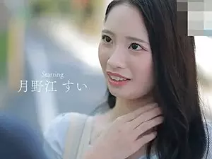 《月野江すい/人妻NTR中出し》学生時代地味だった同級生が綺麗な奥さんになっていて寝取ってヤリまくった