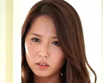 『ながえスタイル』「女に飢えてるんだ、この人妻レ●プするぞ&hellip;」警察から逃亡する男が金持ち熟女を&hellip;