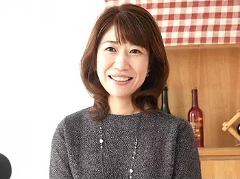 【人妻初撮り】優しくて濃厚な前戯でたっぷり濡らして欲しいです♡某飲食グループの働く女店長さんは大ぶり乳首に敏感クリトリス