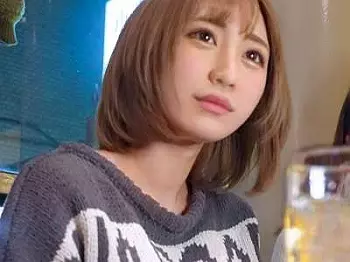 【企画ナンパ】スレンダー美人ギャルがえちえちSEX！潮吹きおしっこ連発！足をあげないベロチュー対面立位！