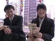 【マジックミラー号】謝礼金目当てで簡単におっさん上司とセックスしちゃう今どきOL素人ナンパ！お金ってすごい！