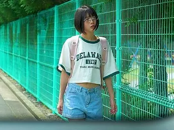 【監禁レイプ】華奢で扱いやすいチビな眼鏡地味子が不良グループに狙われ&hellip;媚薬で意識が飛んだ無抵抗娘を捕獲してキメセクレイプ