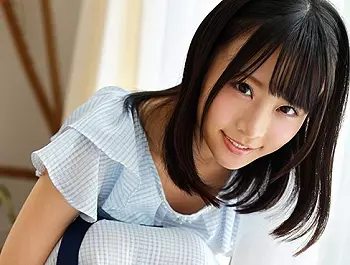 【小倉優子似AVデビュー】『おしっこ漏れちゃうぅ』超S級スレンダー少女が手マンで失禁お漏らし恥じらい初撮りSEX！