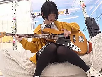《マジックミラー号&times;潮吹き》カワイイ女子高生の刺激MAX！夢中で求める限界突破の衝撃ｗｗｗ